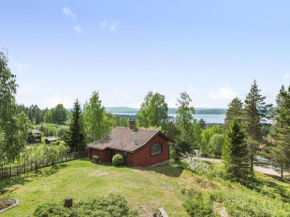 Holiday Home Alice by Interhome